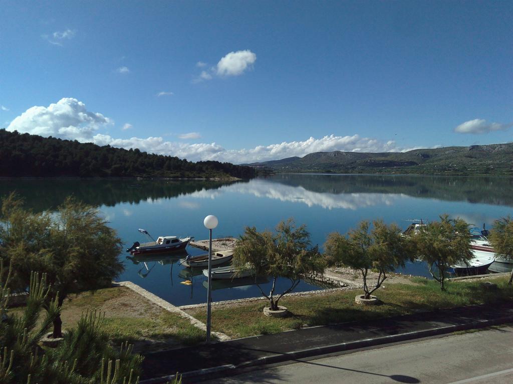 Apartments Vila Punta Jadrtovac Bagian luar foto