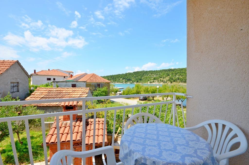 Apartments Vila Punta Jadrtovac Bagian luar foto